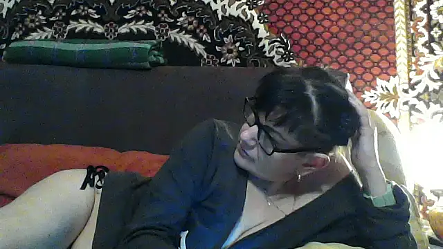 AlanaLaDream online show from November 12, 4:18 pm