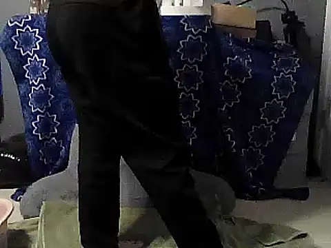 Snapshot of MsPink_Flamingtoes544 chatting on March 22, 11:53 am MsPink Flamingtoes544 online show from March 22, 11:53 am