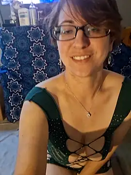 Snapshot of MsPink_Flamingtoes544 chatting on November 5, 1:33 pm MsPink Flamingtoes544 online show from November 5, 1:33 pm