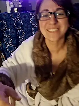 Snapshot of MsPink_Flamingtoes544 chatting on November 19, 10:04 am MsPink Flamingtoes544 online show from November 19, 10:04 am