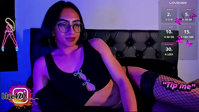 Skyler  blue4 online show from December 20, 1:36 am