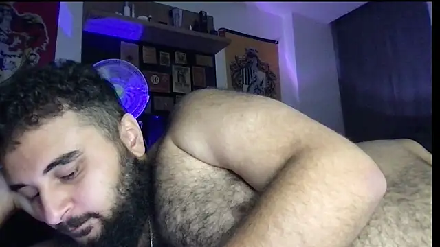 Snapshot of teddy_alan chatting on January 8, 1:57 pm teddy alan online show from January 8, 1:57 pm