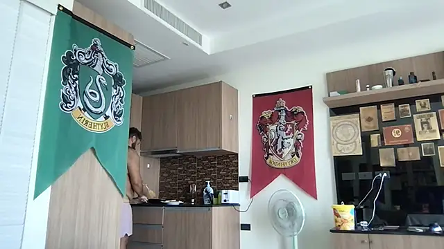 Snapshot of teddy_alan chatting on February 26, 6:12 am teddy alan online show from February 26, 6:12 am