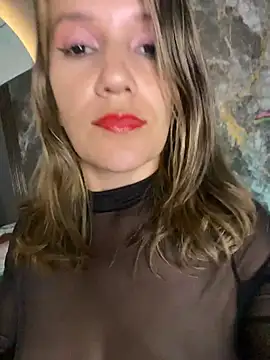 gwen ashly online show from March 11, 8:15 pm