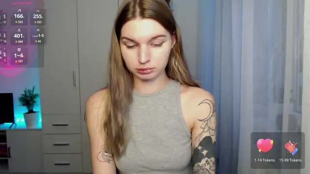 Snapshot of lounahyan chatting on November 24, 12:49 pm lounahyan online show from November 24, 12:49 pm