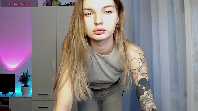 Snapshot of lounahyan chatting on December 2, 11:59 am lounahyan online show from December 2, 11:59 am