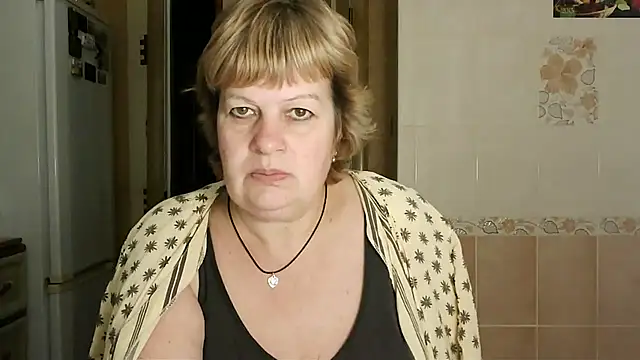 Snapshot of Ettie_Tonia chatting on February 9, 4:40 pm Ettie Tonia online show from February 9, 4:40 pm