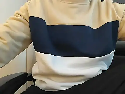 Snapshot of jayb0y61 chatting on February 14, 6:45 am jayb0y61 online show from February 14, 6:45 am