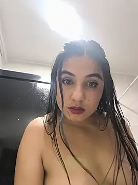 gigilovedback online show from July 7, 10:14 pm