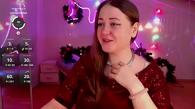 Snapshot of LizzyShine chatting on December 18, 9:40 pm LizzyShine online show from December 18, 9:40 pm