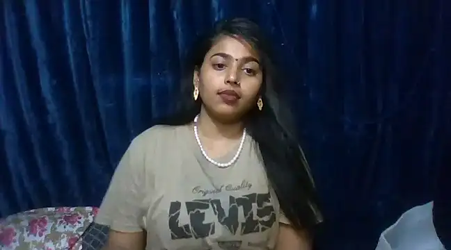 Snapshot of Sweet-Rani chatting on March 12, 8:19 am Sweet-Rani online show from March 12, 8:19 am