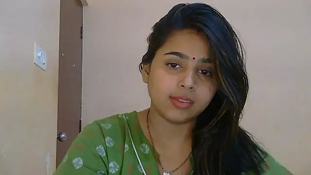Snapshot of Sweet-Rani chatting on April 7, 5:02 pm Sweet-Rani online show from April 7, 5:02 pm