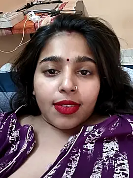 Snapshot of Sweet-Rani chatting on April 21, 9:26 am Sweet-Rani online show from April 21, 9:26 am