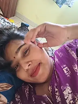Snapshot of Sweet-Rani chatting on April 22, 10:06 am Sweet-Rani online show from April 22, 10:06 am