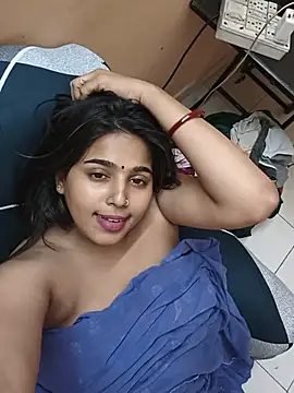 Snapshot of Sweet-Rani chatting on May 29, 4:27 pm Sweet-Rani online show from May 29, 4:27 pm