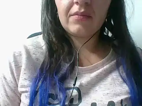  karlie kloss  online show from January 16, 1:48 am