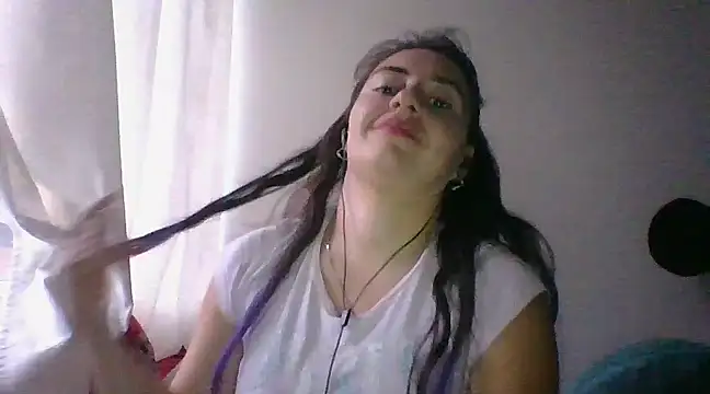  karlie kloss  online show from February 4, 11:06 pm