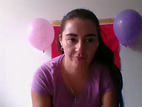  karlie kloss  online show from February 14, 7:54 pm