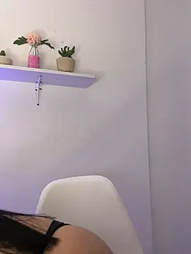 kristynmassey online show from July 30, 9:58 pm