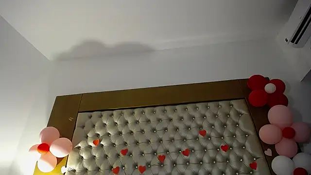 MegannMyerss online show from February 21, 11:10 pm