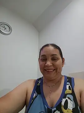 Snapshot of MirandaSoto chatting on May 15, 3:46 am MirandaSoto online show from May 15, 3:46 am