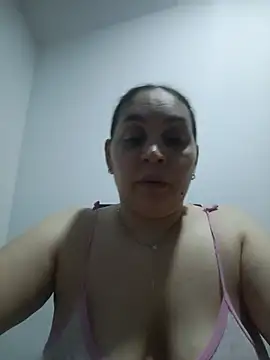 Snapshot of MirandaSoto chatting on July 15, 4:18 am MirandaSoto online show from July 15, 4:18 am