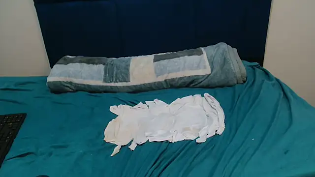 MilkyTitties online show from July 3, 8:48 pm