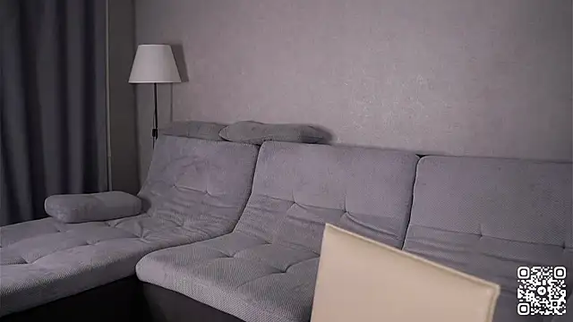 VeronaAppleberry online show from February 12, 10:46 am