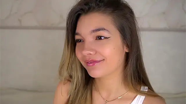 VeronaAppleberry online show from February 1, 1:04 am