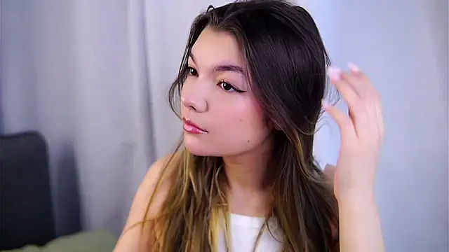 VeronaAppleberry online show from April 27, 1:36 am