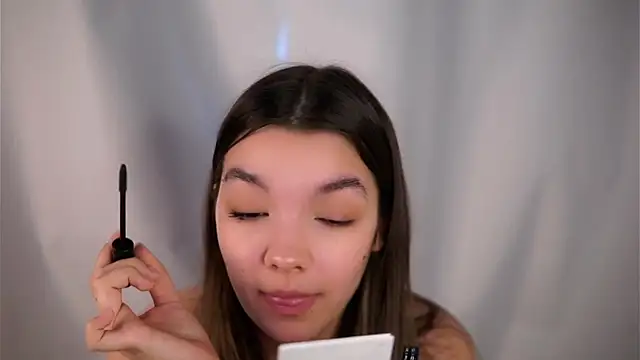 VeronaAppleberry online show from May 15, 1:23 am