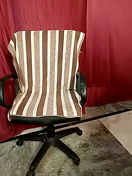 Snapshot of Stripy_Doll chatting on October 27, 12:31 pm Stripy Doll online show from October 27, 12:31 pm