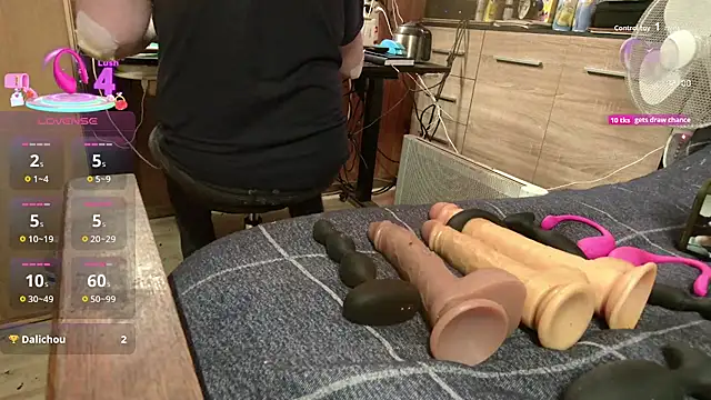 misteryman1956 online show from October 4, 9:07 am