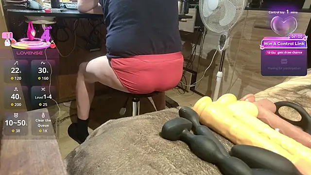 misteryman1956 online show from July 14, 5:01 am