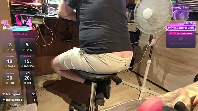 misteryman1956 online show from July 30, 5:23 pm
