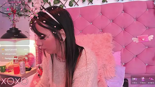 Snapshot of lauren_evans96 chatting on January 26, 9:19 am lauren evans96 online show from January 26, 9:19 am