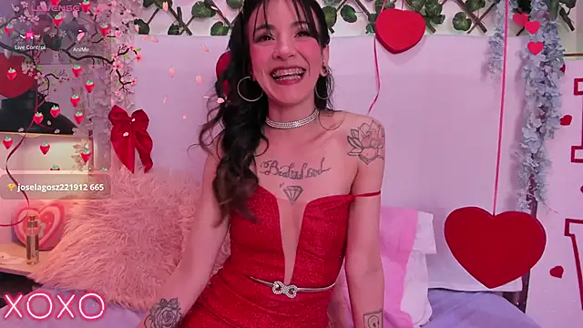 Snapshot of lauren_evans96 chatting on February 8, 6:22 am lauren evans96 online show from February 8, 6:22 am