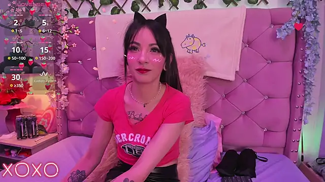 Snapshot of lauren_evans96 chatting on February 25, 4:03 am lauren evans96 online show from February 25, 4:03 am