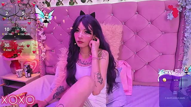 Snapshot of lauren_evans96 chatting on February 27, 4:20 am lauren evans96 online show from February 27, 4:20 am