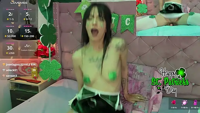 Snapshot of lauren_evans96 chatting on March 17, 9:33 am lauren evans96 online show from March 17, 9:33 am