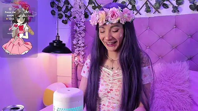 Snapshot of lauren_evans96 chatting on October 15, 2:44 am lauren evans96 online show from October 15, 2:44 am