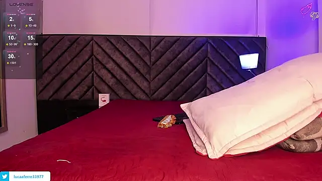 Snapshot of Luca_ferrer_ chatting on December 30, 9:37 am Luca ferrer online show from December 30, 9:37 am