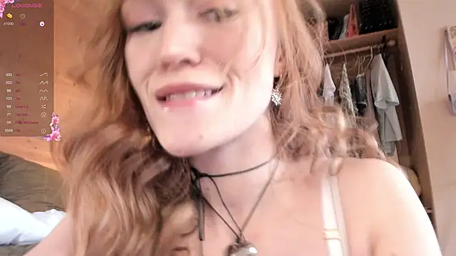 Snapshot of such_juicee chatting on December 4, 9:07 am such juicee online show from December 4, 9:07 am