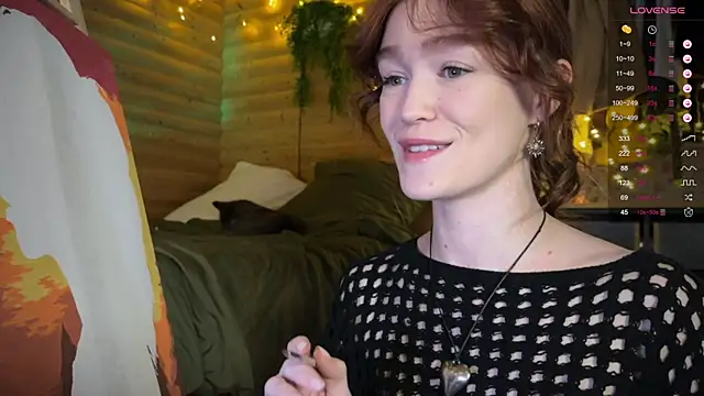 Snapshot of such_juicee chatting on December 11, 10:03 am such juicee online show from December 11, 10:03 am