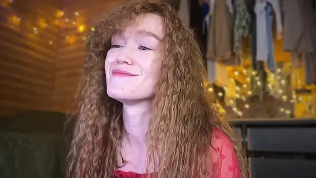 Snapshot of such_juicee chatting on December 19, 6:23 pm such juicee online show from December 19, 6:23 pm