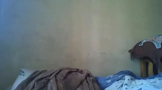 Snapshot of Horny-slut_ chatting on January 31, 9:16 am Horny-slut online show from January 31, 9:16 am