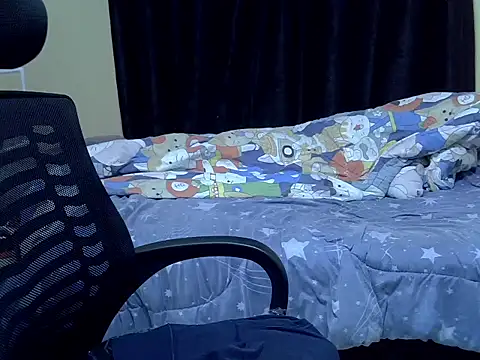 Snapshot of Horny-slut_ chatting on September 16, 4:57 am Horny-slut online show from September 16, 4:57 am
