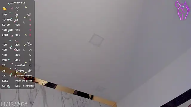 Bylie Hills online show from December 14, 9:52 pm