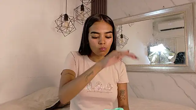 julieta aguilar1 online show from February 13, 7:21 pm