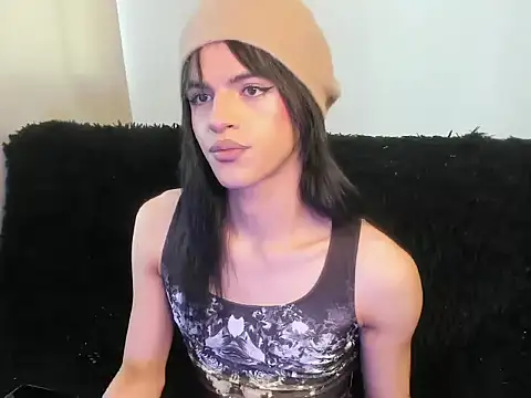 kerly monroe online show from November 13, 7:35 pm